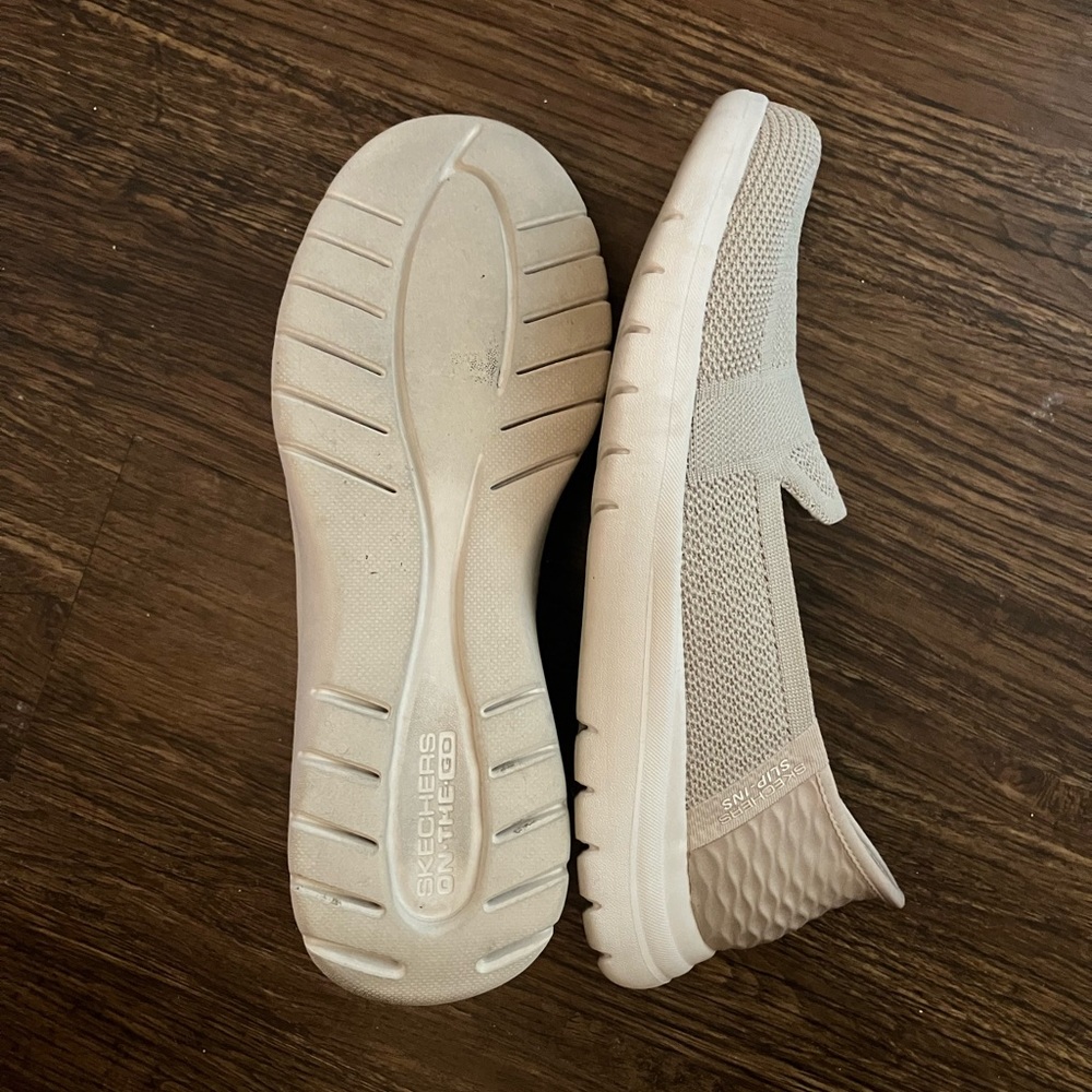 Skechers Slip-Ins - Size 9.5 - image 4